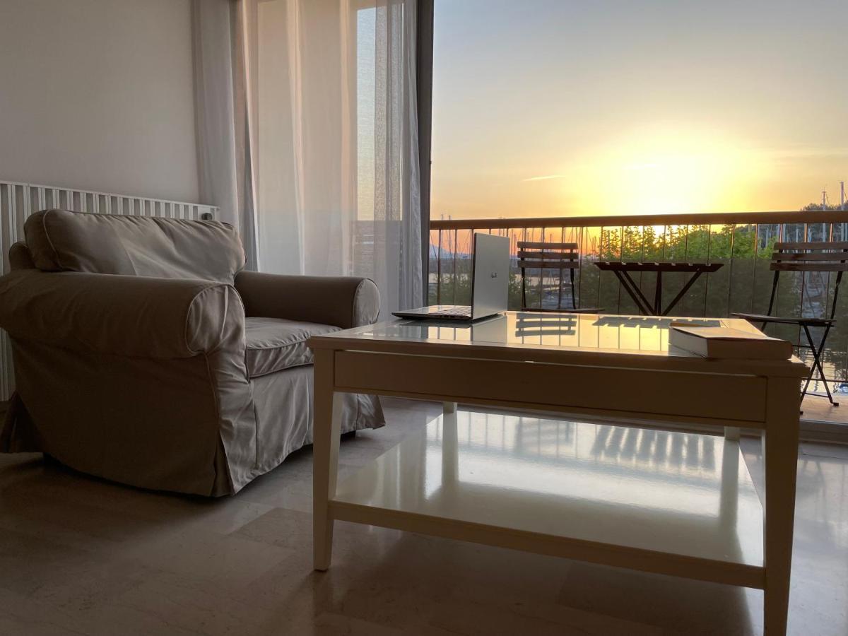 Appartement les pieds dans l'eau Saint-Mandrier-sur-Mer Extérieur photo