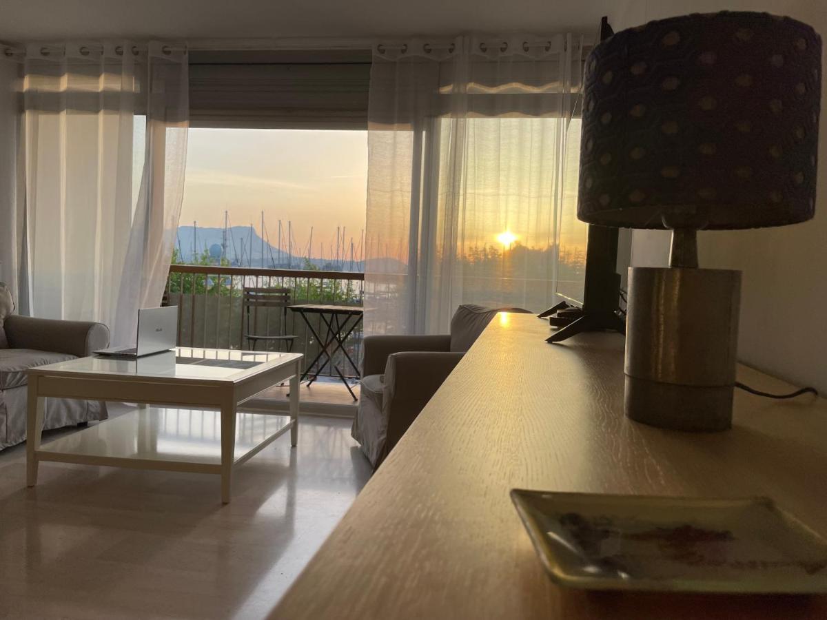 Appartement les pieds dans l'eau Saint-Mandrier-sur-Mer Extérieur photo