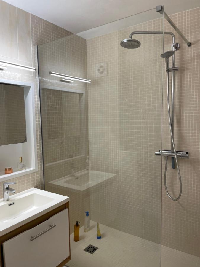 Appartement les pieds dans l'eau Saint-Mandrier-sur-Mer Extérieur photo