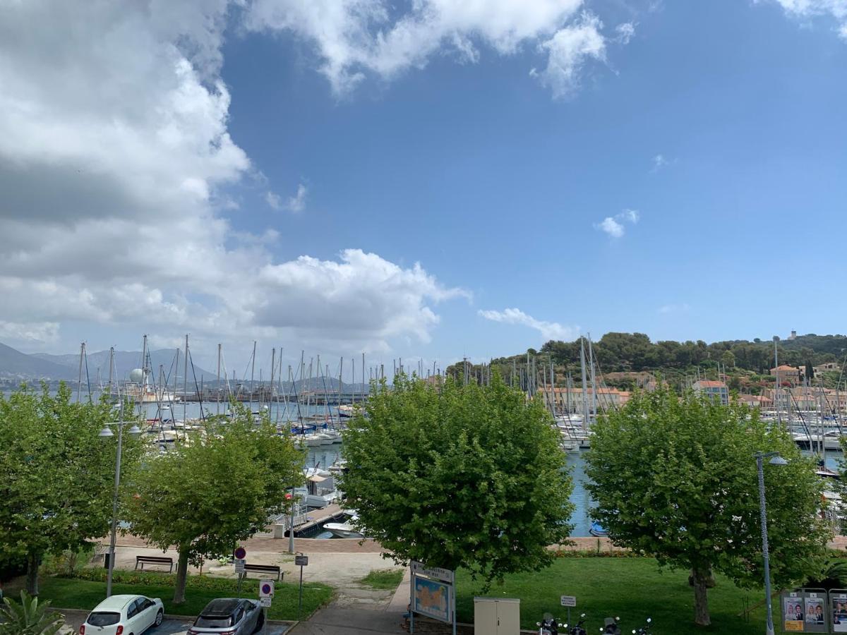 Appartement les pieds dans l'eau Saint-Mandrier-sur-Mer Extérieur photo